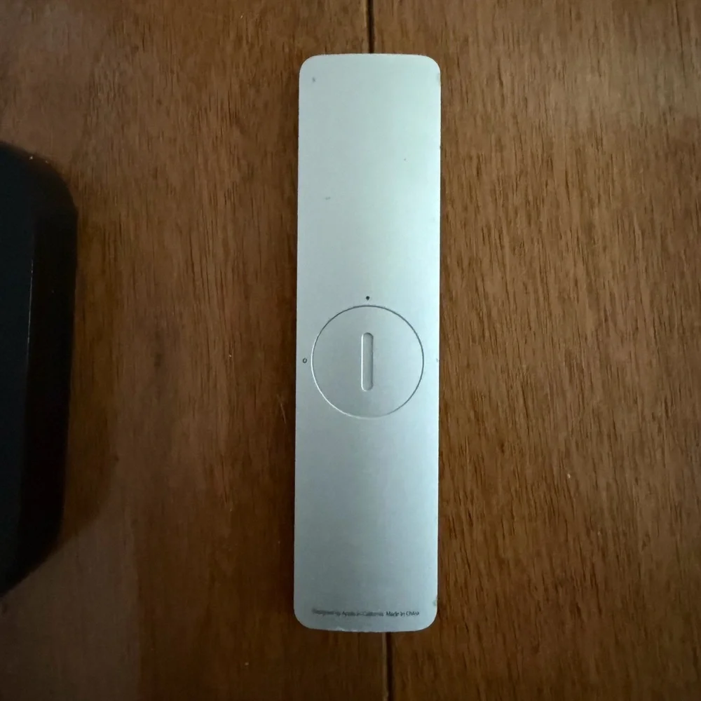 Apple TV 2nd Generation model A1378 with Remote
